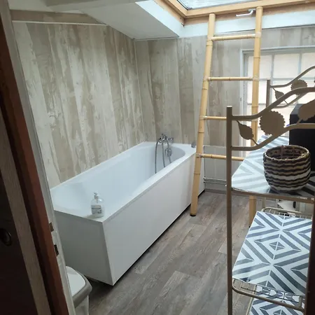 Apartment 26 Bis Rue Du Temple *